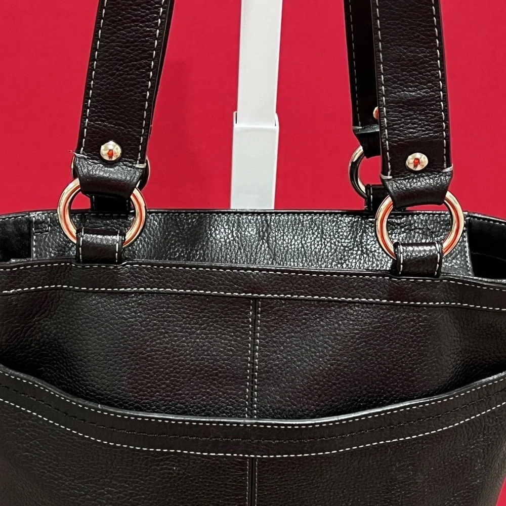 Coach Soft Black Leather Shoulder Bag